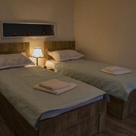 Guest House Ketrin Tbilisi Esterno foto