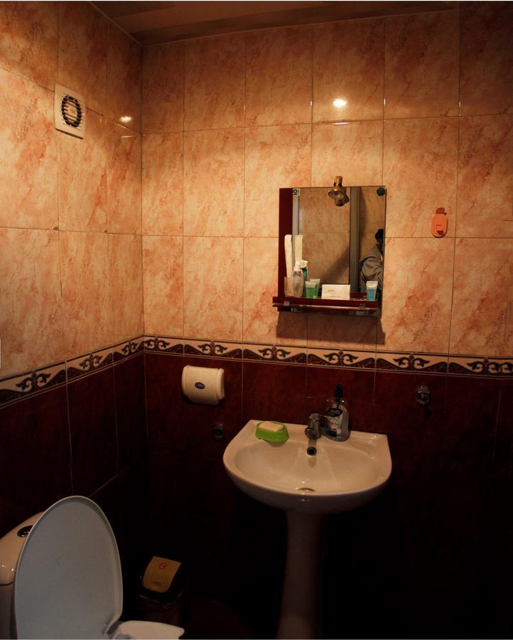 Guest House Ketrin Tbilisi Esterno foto