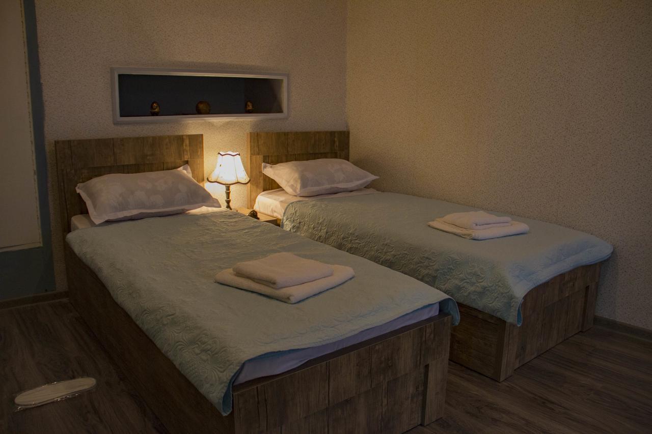 Guest House Ketrin Tbilisi Esterno foto