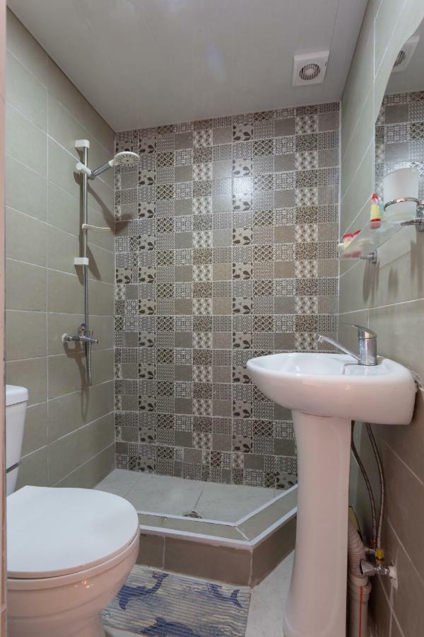 Guest House Ketrin Tbilisi Esterno foto